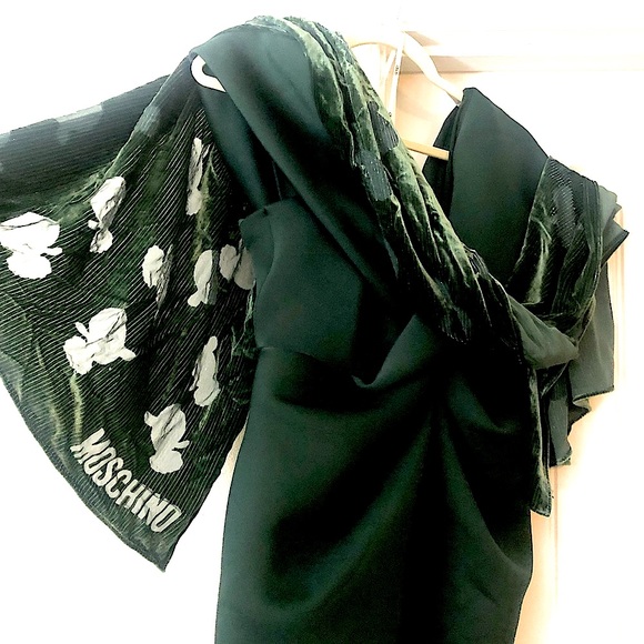 HUGE Y2K MOSCHINO Vintage Scarf Wrap Shawl Green Velvet Sheer Silk Design ITALY - Picture 1 of 16